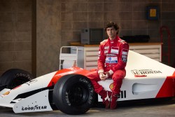 Gabriel Leone as Senna