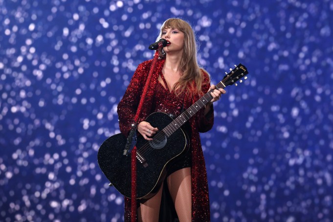 Taylor Swift guitar